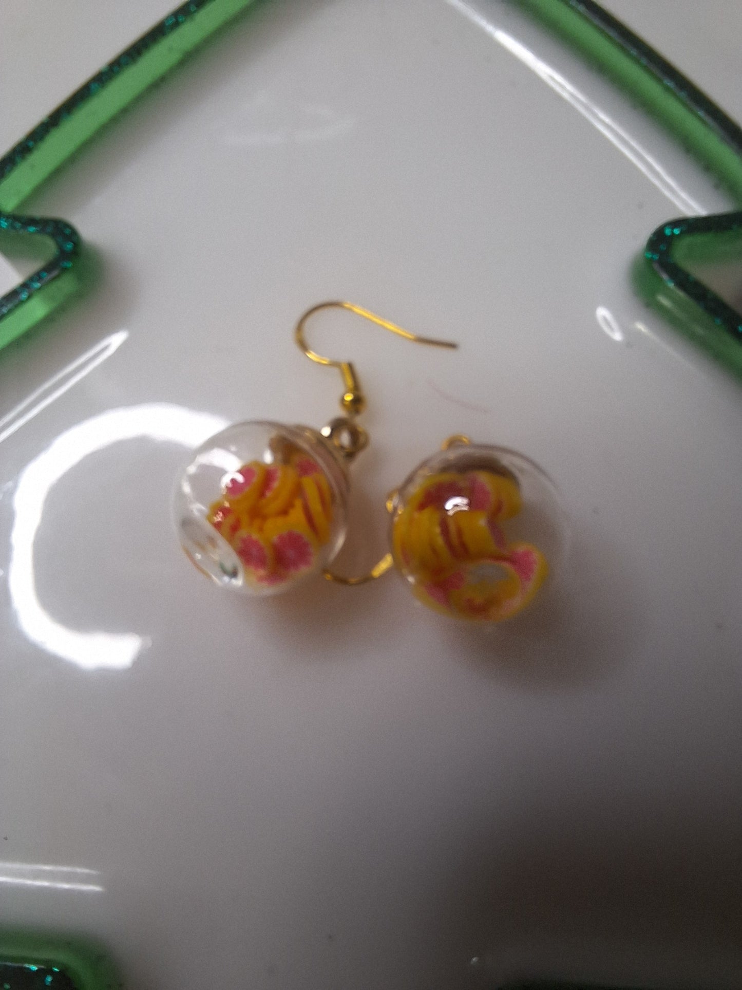 Boucles d oreilles globe fruit