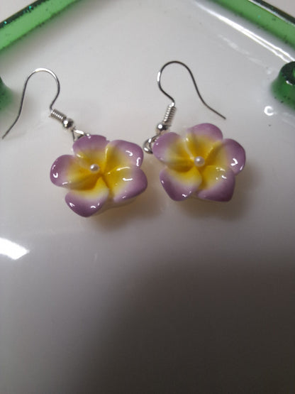 Boucles d'oreilles fleur de tiare