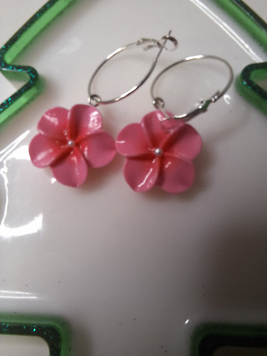 Boucles d'oreilles fleur de tiare