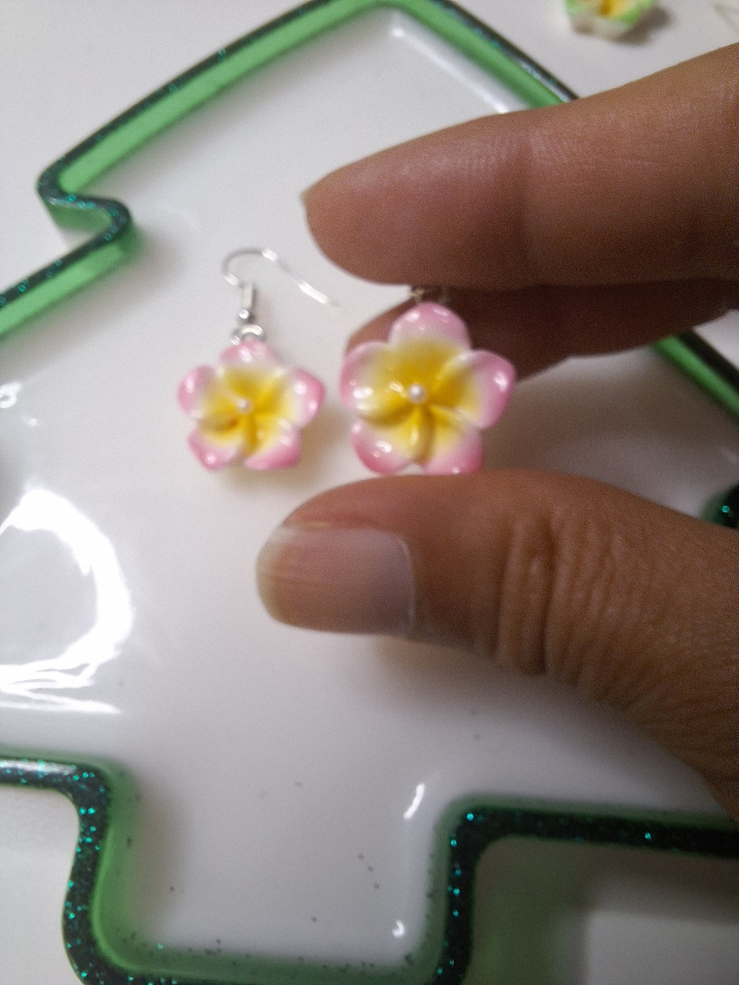 Boucles d'oreilles fleur de tiare