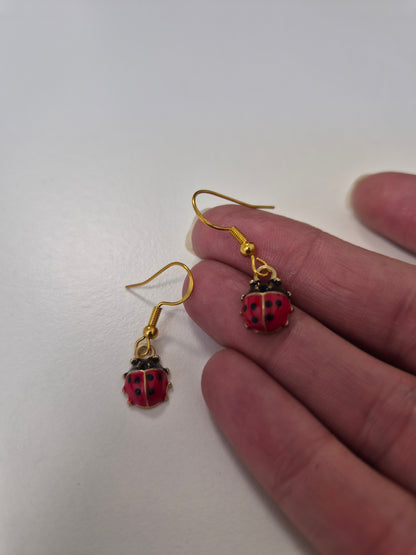 Boucles d'oreilles coccinelle 🐞
