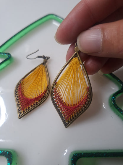 Boucles d'oreilles tissée