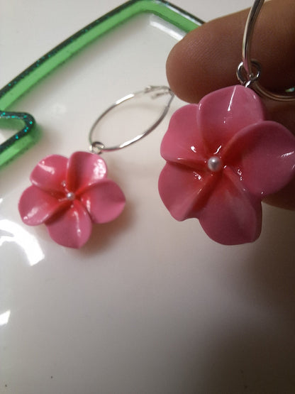 Boucles d'oreilles fleur de tiare