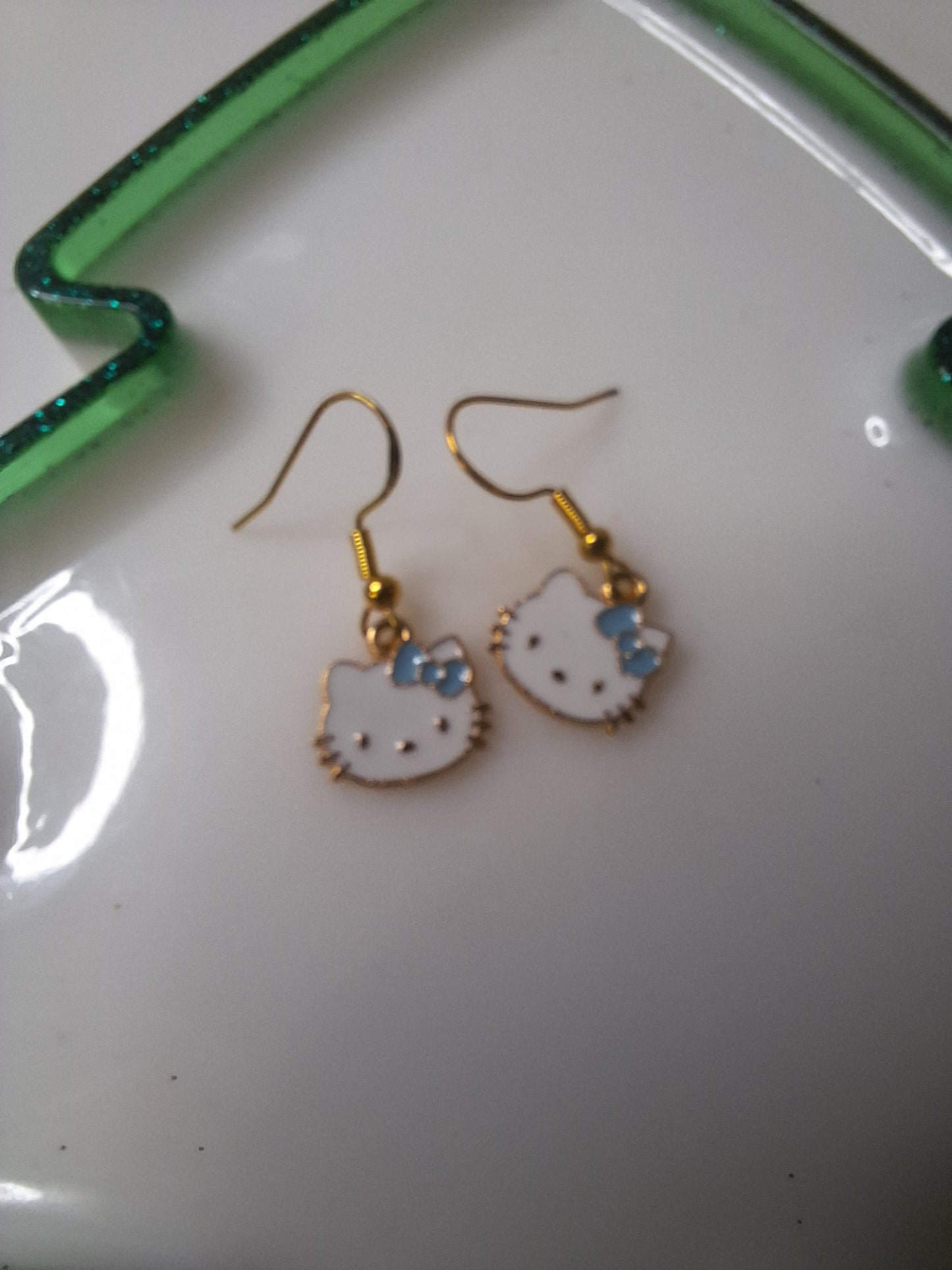 Boucles d'oreilles hello kitty