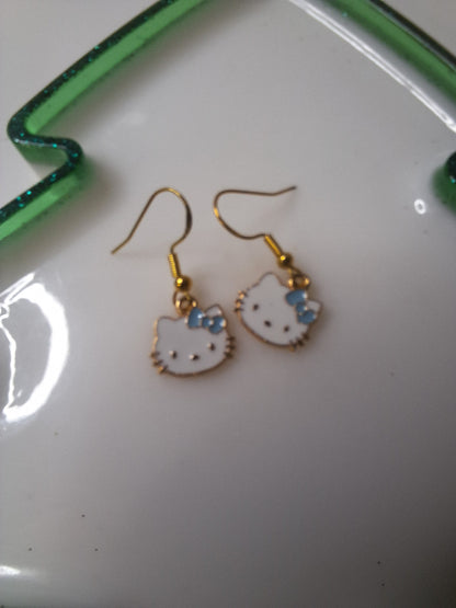 Boucles d'oreilles hello kitty