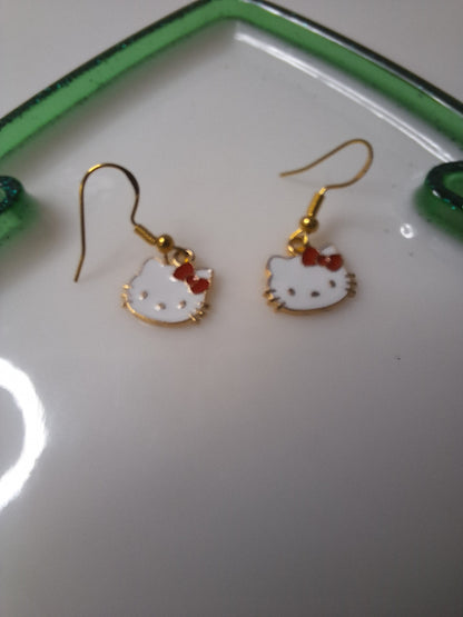 Boucles d'oreilles hello kitty