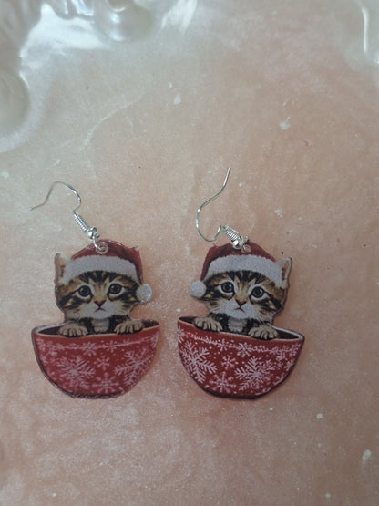 Boucles d'oreilles chat dans sa tasse