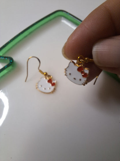 Boucles d'oreilles hello kitty