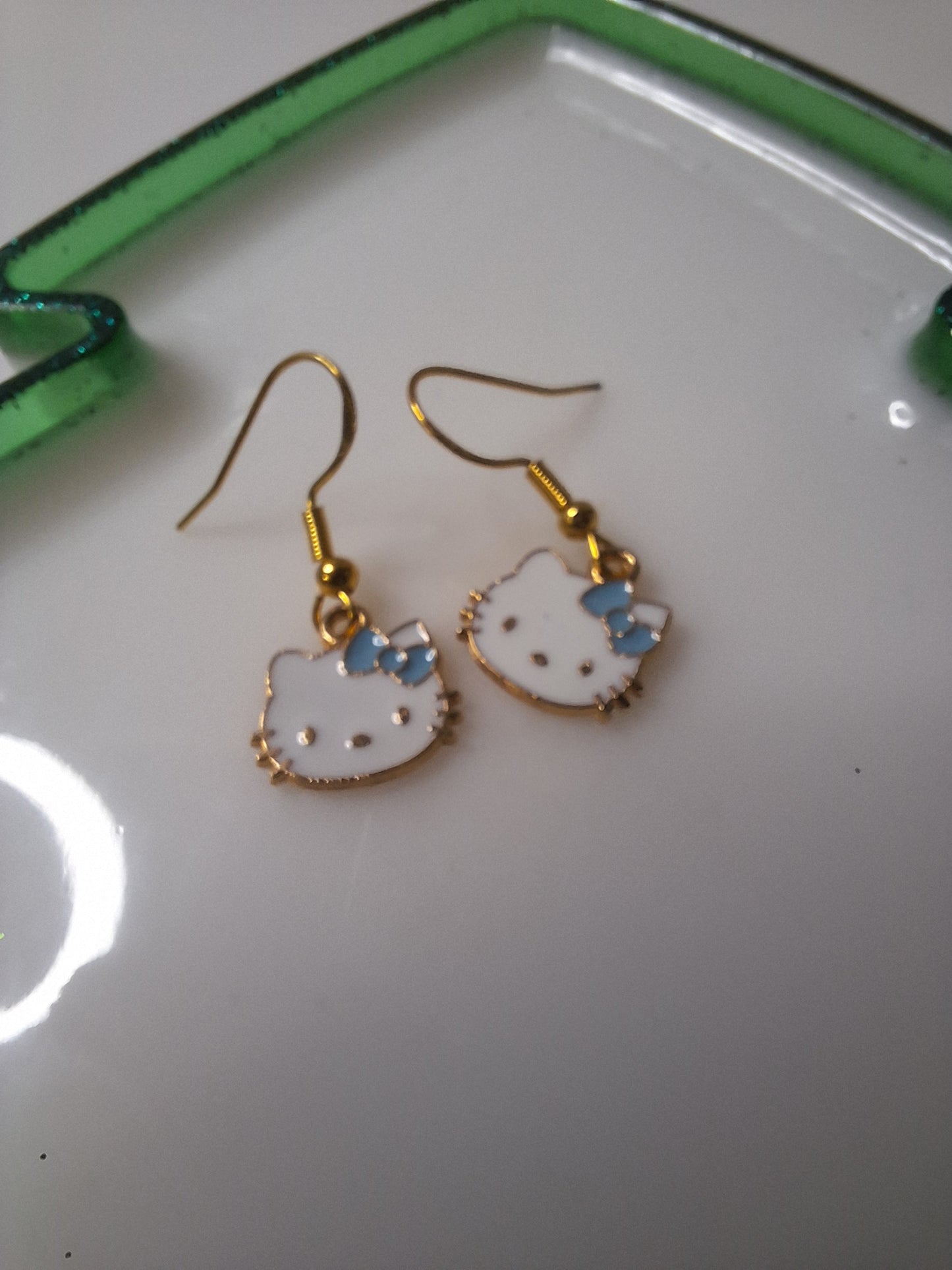 Boucles d'oreilles hello kitty