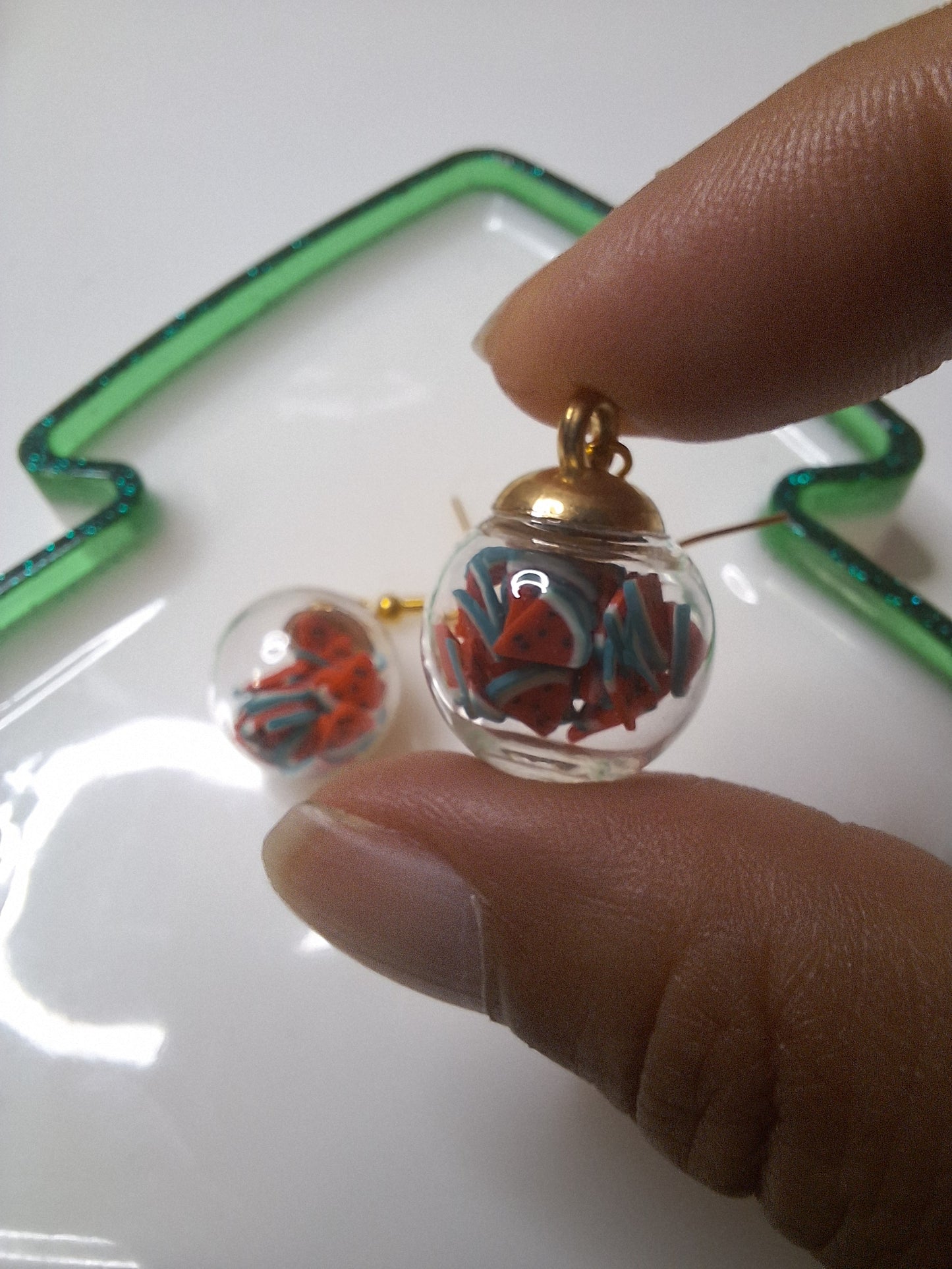 Boucles d oreilles globe fruit