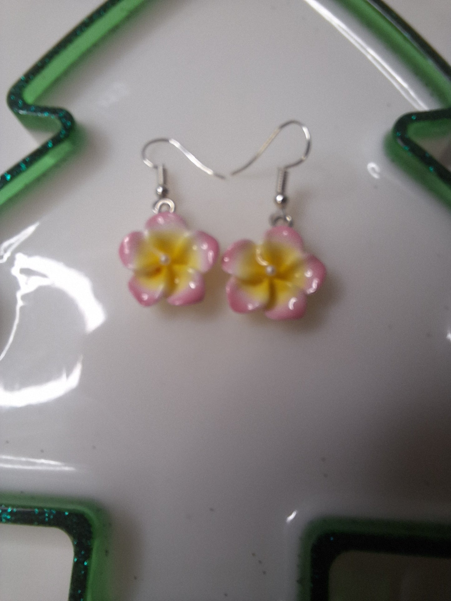 Boucles d'oreilles fleur de tiare