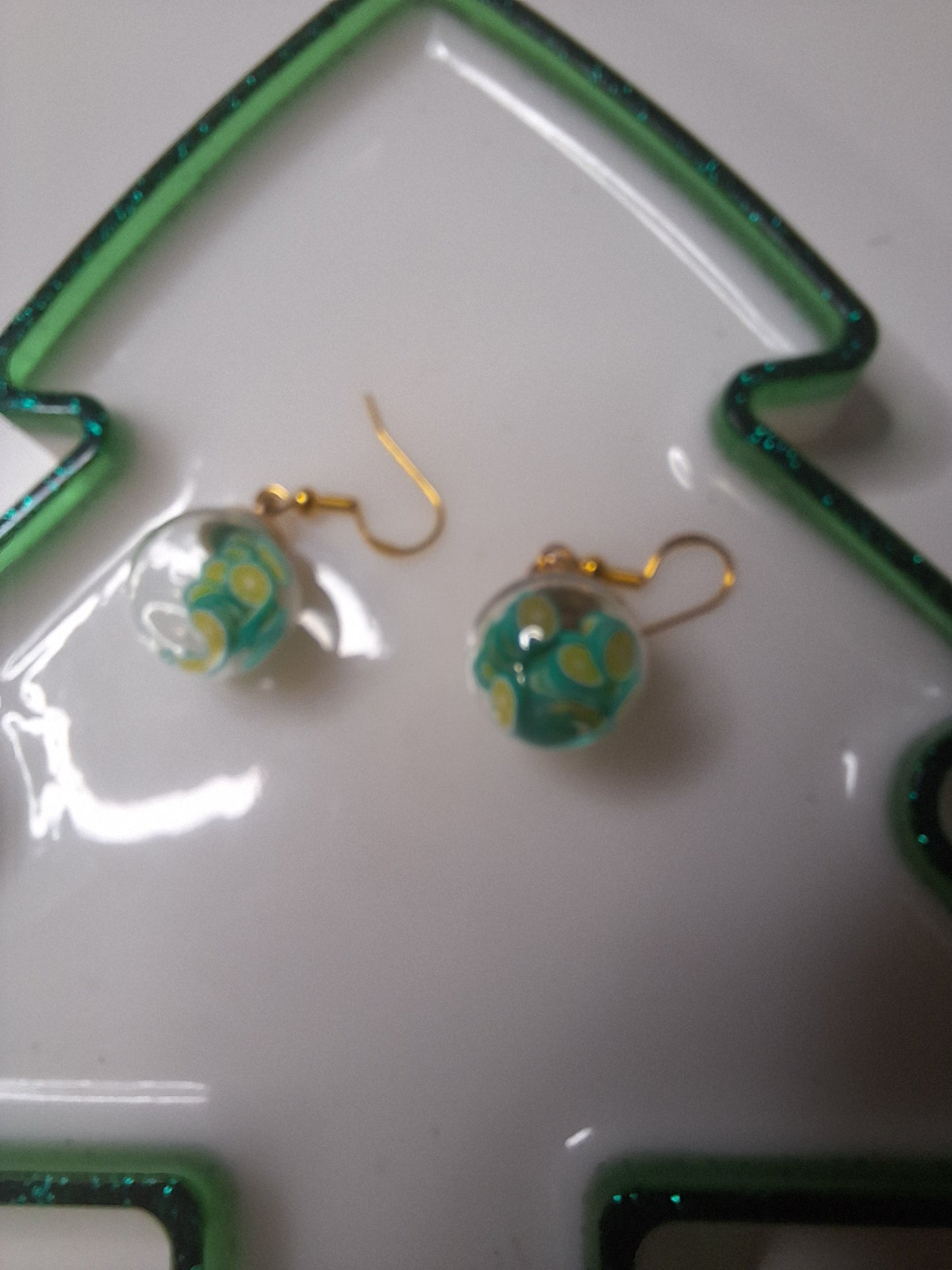 Boucles d oreilles globe fruit