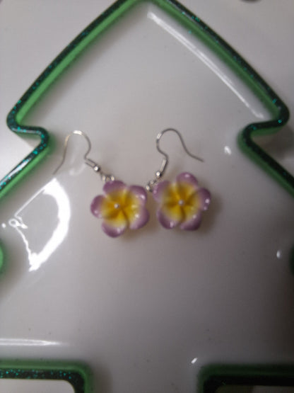 Boucles d'oreilles fleur de tiare