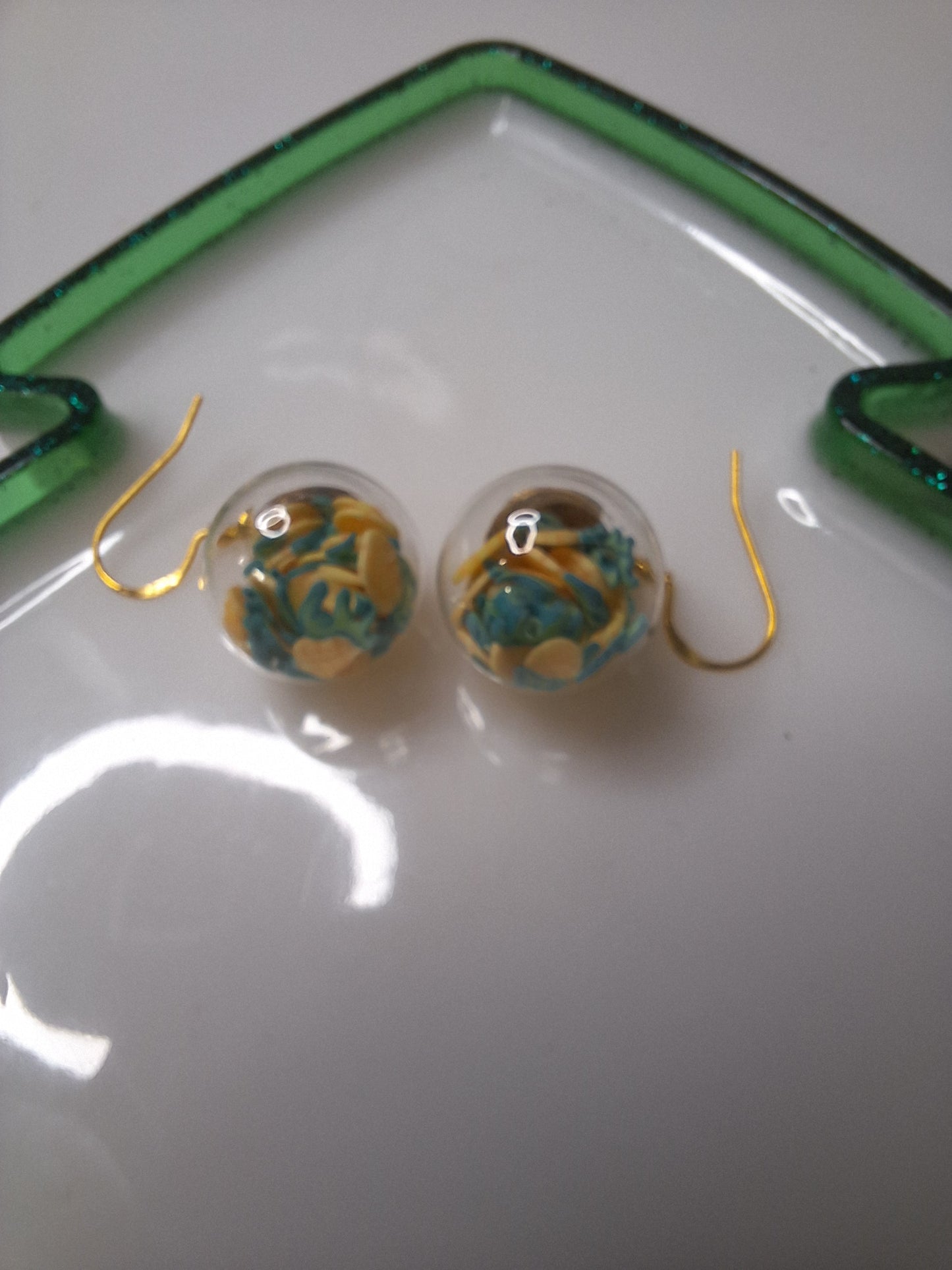Boucles d oreilles globe fruit