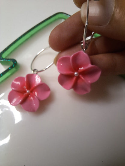 Boucles d'oreilles fleur de tiare
