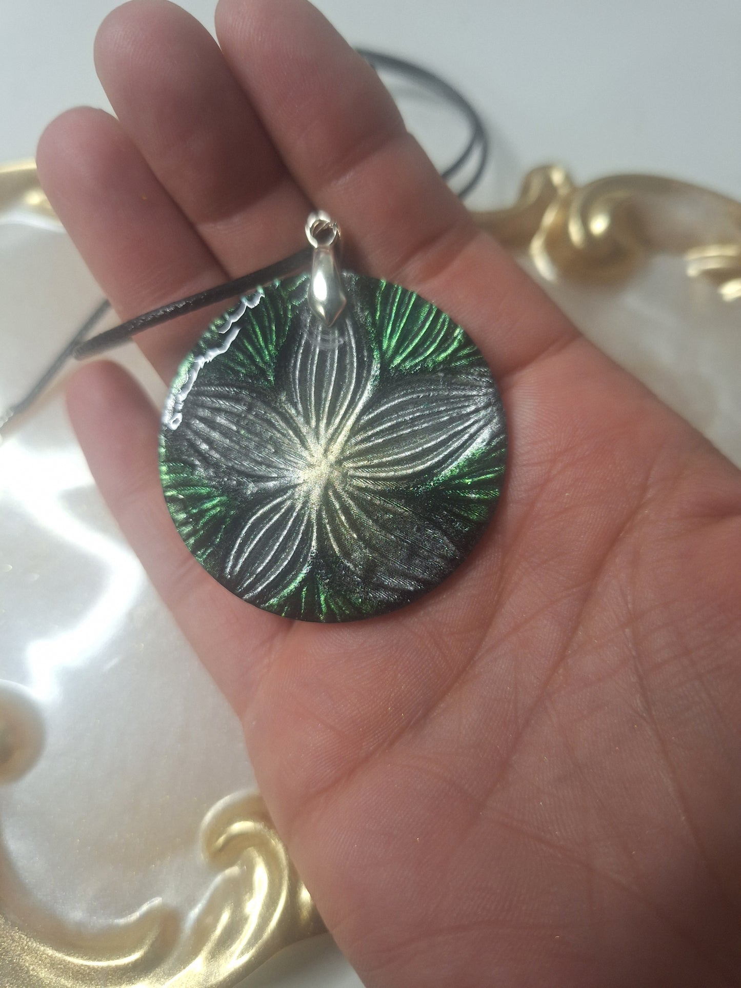 Collier fleur de tiare