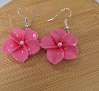Boucles d'oreilles fleur de tiare