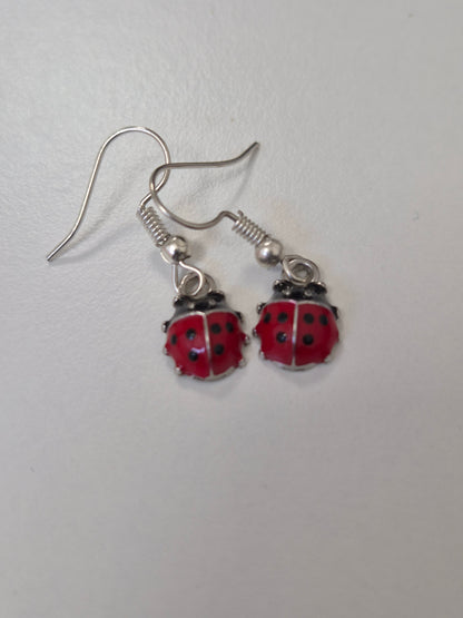 Boucles d'oreilles coccinelle 🐞