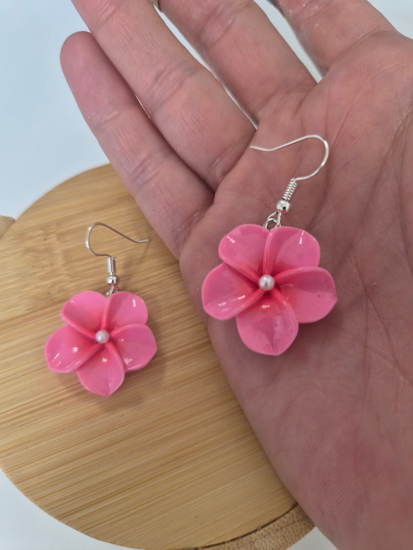 Boucles d'oreilles fleur de tiare