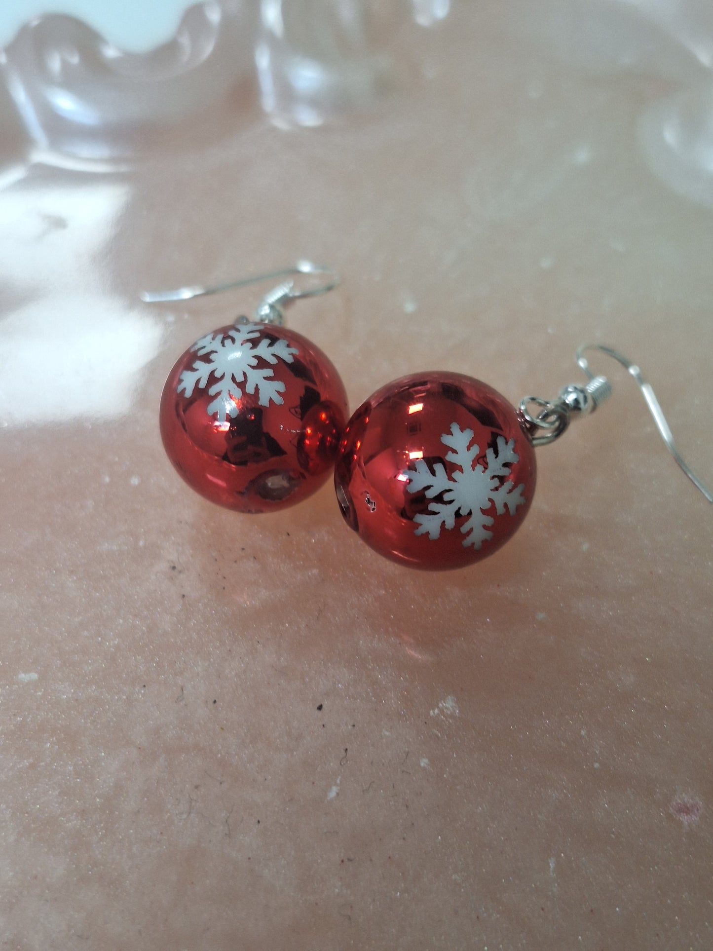 Boucles d'oreilles boule de Noël