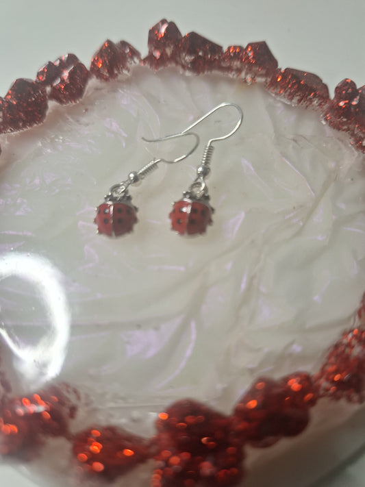 Boucles d'oreilles coccinelle 🐞