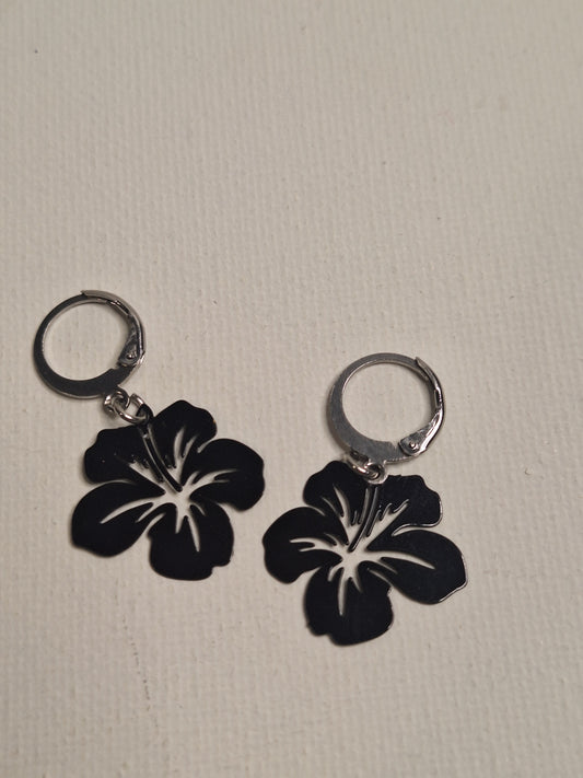 Boucle d oreille fleur de tiare