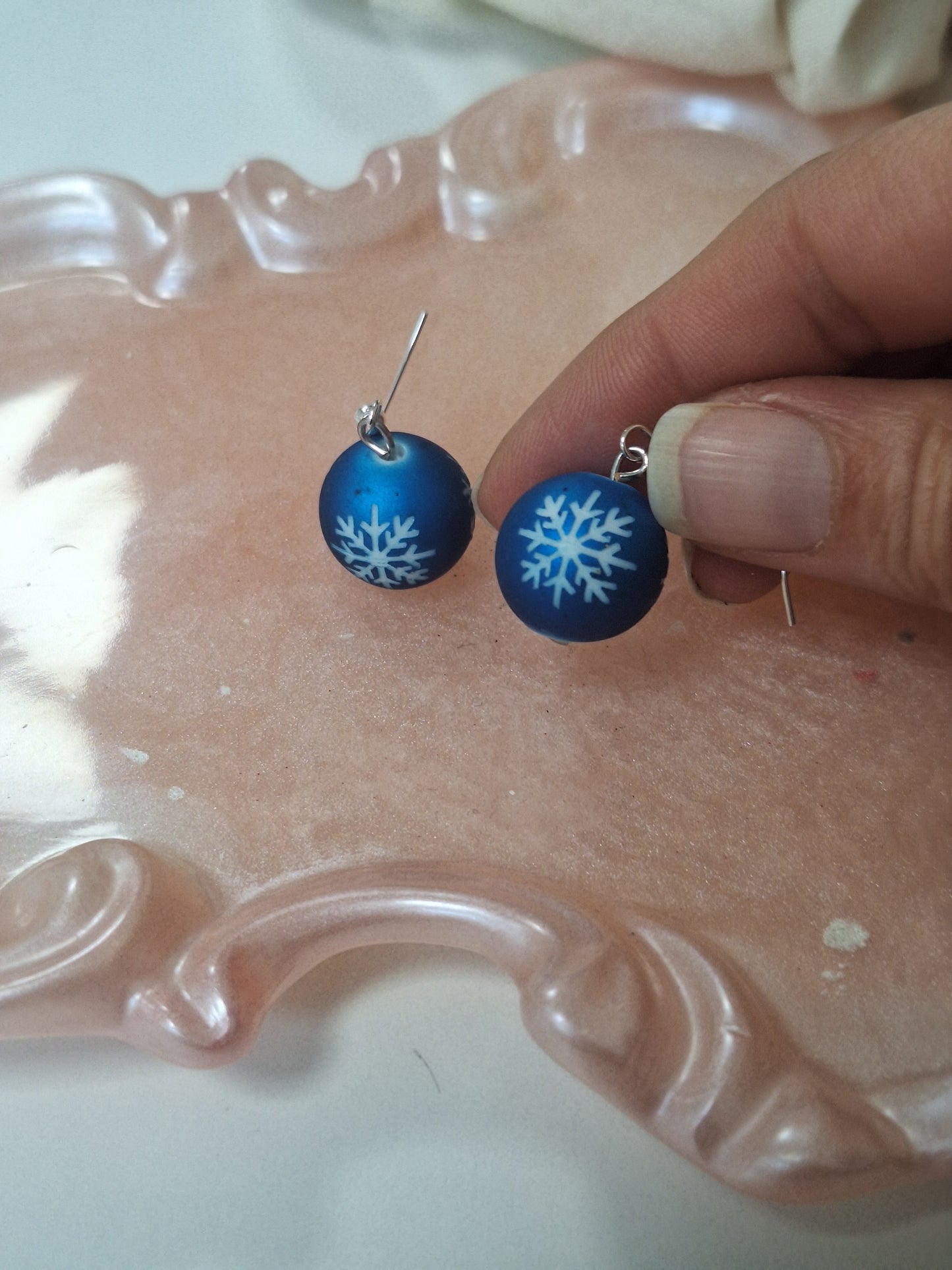 Boucles d'oreilles boule de Noël