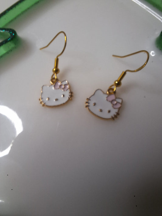 Boucles d'oreilles hello kitty