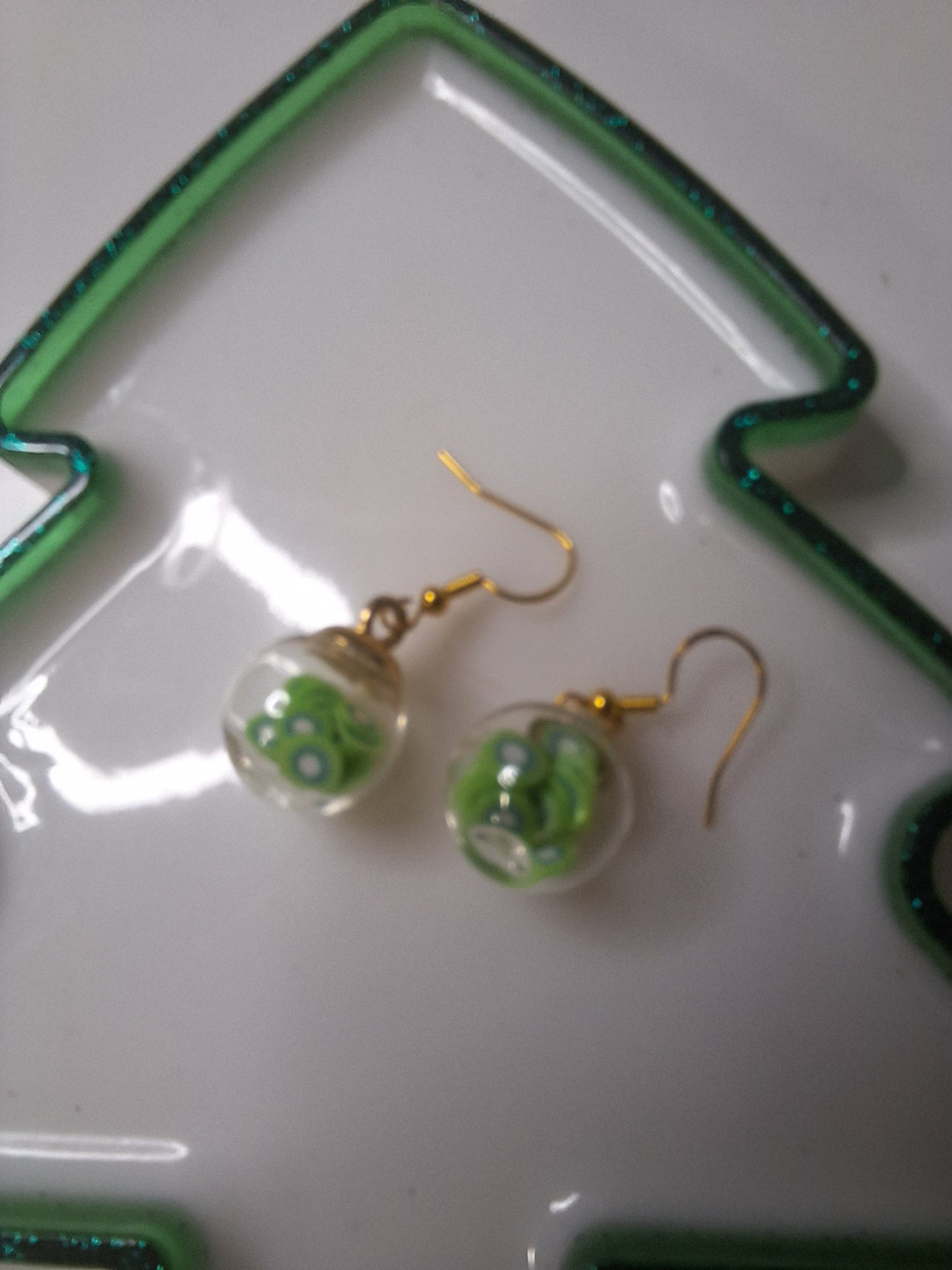 Boucles d oreilles globe fruit