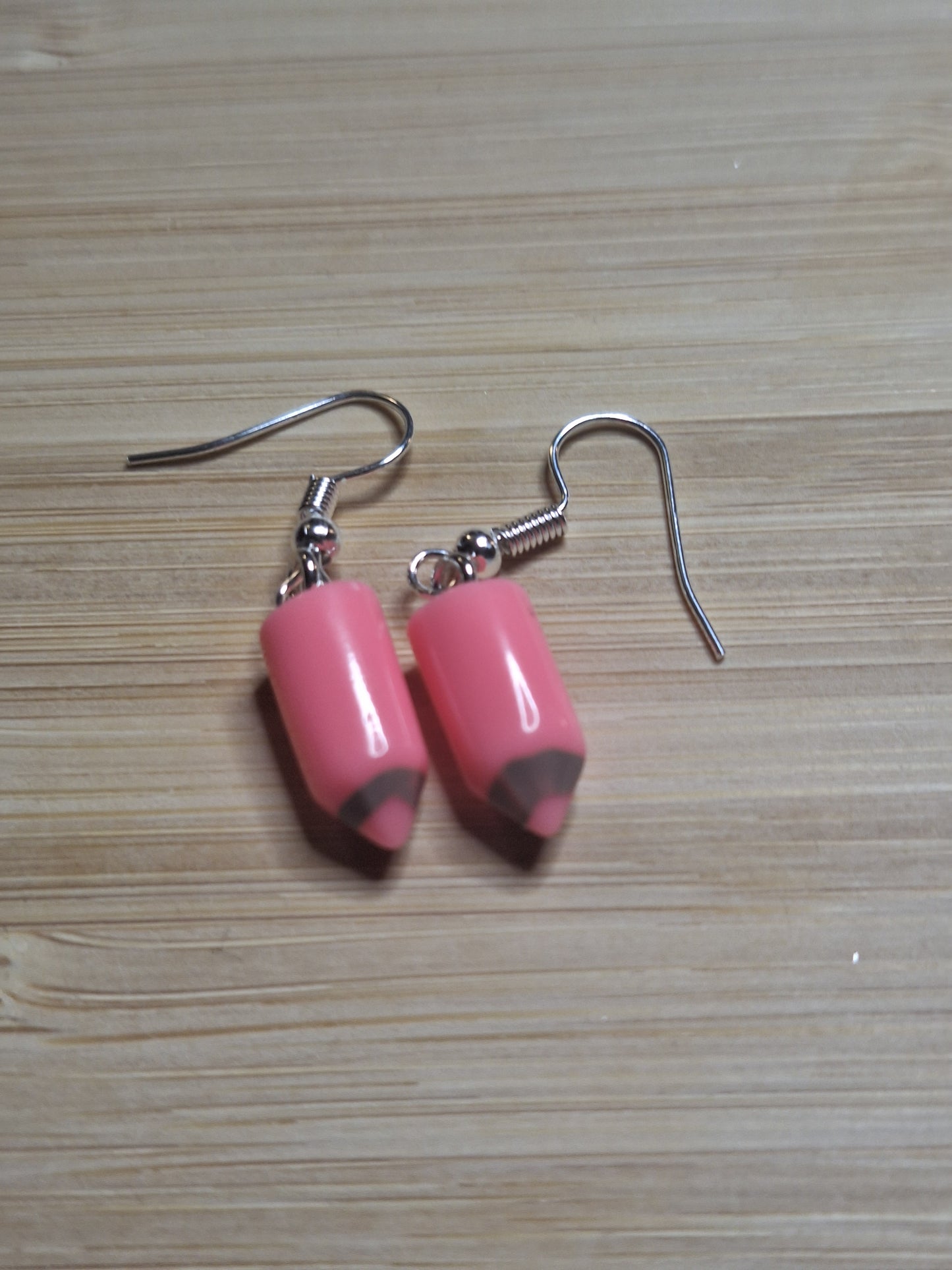 Boucles d'oreilles crayons de couleur